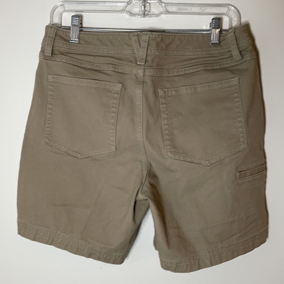 DELUTH Trading Co. Bermuda Shorts Size 8 - Picture 2 of 5